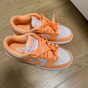 Nike dunk low in orange/light pink